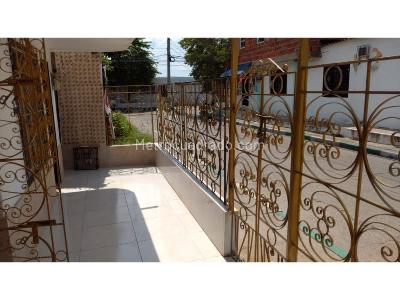 Casa en venta en El Prado, Cartagena · foto 2 de 9