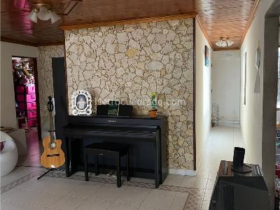 Casa de 5 alcobas en venta en San Pedro, Cartagena, 150 m² · foto 3 de 8