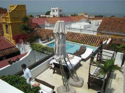 Casa de 5 alcobas en venta en El Centro, Cartagena, 1000 m² · foto 2 de 8