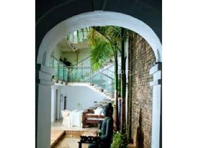 Casa de 5 alcobas en venta en El Centro, Cartagena, 1000 m² · foto 5 de 8
