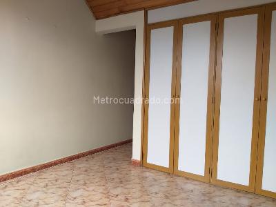 Casa de 4 alcobas en venta en Cataluña, Bogotá, 90 m² · foto 13 de 20