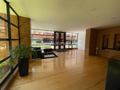 Apartamento de 2 alcobas en venta en Chico Norte, Bogotá, 102 m² · foto 7 de 18