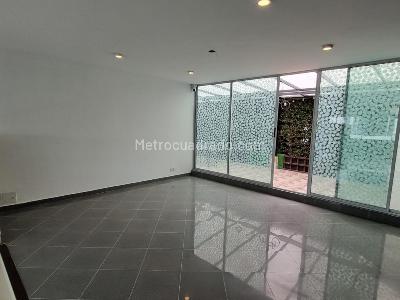 Casa en venta en Las Acacias Club House/Barandillas, Zipaquirá · foto 4 de 20