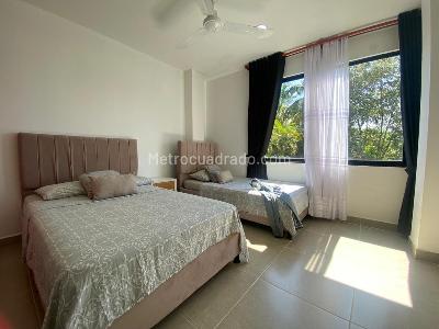 Casa de 5 alcobas en venta en El Peñon, Girardot, 450 m² · foto 18 de 20