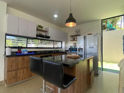 Casa de 5 alcobas en venta en El Peñon, Girardot, 450 m² · foto 5 de 20