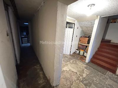 Casa de 5 alcobas en venta en San Antonio Norte, Bogotá, 500 m² · foto 7 de 20