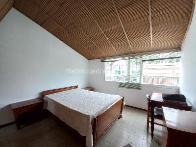 Casa de 5 alcobas en venta en Niza, Bogotá, 364 m² · foto 17 de 20