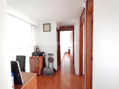 Apartamento en venta en San Jose De Bavaria, Bogotá · foto 7 de 20