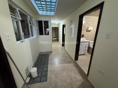 Apartamento de 4 alcobas en arriendo en Fontibon Centro, Bogotá, 80 m² · foto 4 de 20