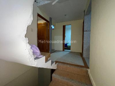 Casa de 5 alcobas en venta en San Antonio Norte, Bogotá, 144 m² · foto 4 de 20