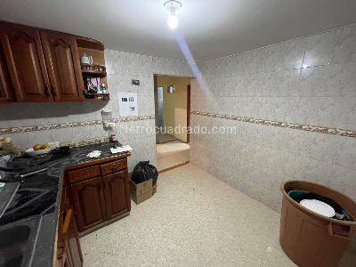 Casa de 5 alcobas en venta en San Antonio Norte, Bogotá, 144 m² · foto 6 de 20