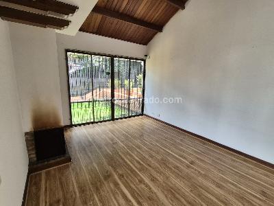 Casa de 4 alcobas en venta en Cerros De Niza, Bogotá, 220 m² · foto 4 de 20