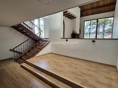 Casa de 4 alcobas en venta en Cerros De Niza, Bogotá, 220 m² · foto 11 de 20