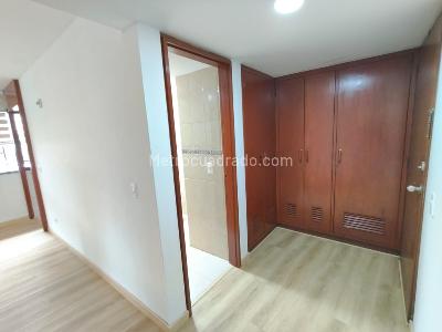 Apartaestudio en arriendo en Quinta Camacho, Bogotá, 45 m² · foto 11 de 12