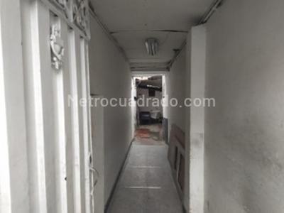 Casa de 5 alcobas en venta en Granada Sur, Bogotá, 280 m² · foto 9 de 14