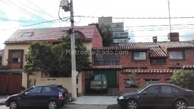 Casa de 4 alcobas en venta en Santa Ana Occidental, Bogotá, 325 m² · foto 2 de 19