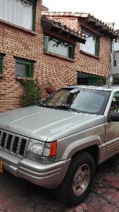 Casa de 4 alcobas en venta en Santa Ana Occidental, Bogotá, 325 m² · foto 3 de 19