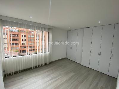 Apartamento de 2 alcobas en arriendo en La Carolina, Bogotá, 92 m² · foto 3 de 17