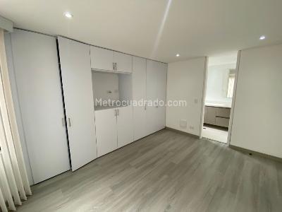 Apartamento de 2 alcobas en arriendo en La Carolina, Bogotá, 92 m² · foto 7 de 17
