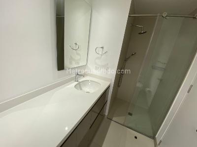 Apartamento de 2 alcobas en arriendo en La Carolina, Bogotá, 92 m² · foto 9 de 17