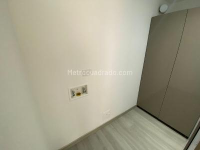 Apartamento de 2 alcobas en arriendo en La Carolina, Bogotá, 92 m² · foto 14 de 17