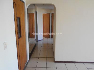 Apartamento de 3 alcobas en venta en Parque Real, Bucaramanga, 75 m² · foto 12 de 20