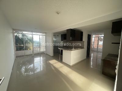 Apartamento de 3 alcobas en venta en El Recreo, Floridablanca, 72 m² · foto 2 de 18
