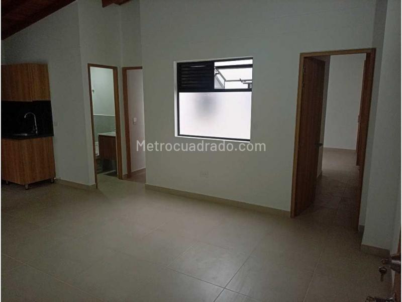 2BR Apartment in Alcala (60 m²) - 2