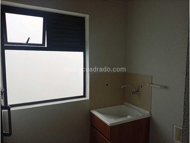 2BR Apartment in Alcala (60 m²) - 4
