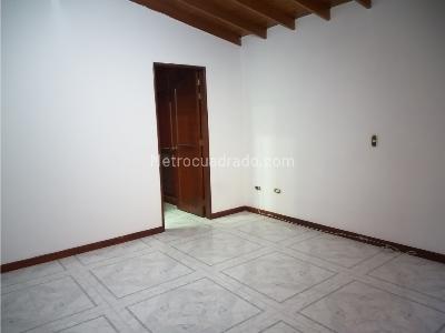 Apartamento en arriendo en El Portal, Envigado · foto 12 de 20