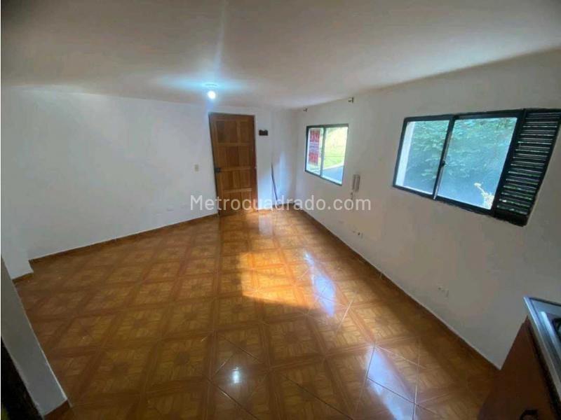 Apartamento en Arriendo, El Portal, Envigado - 3