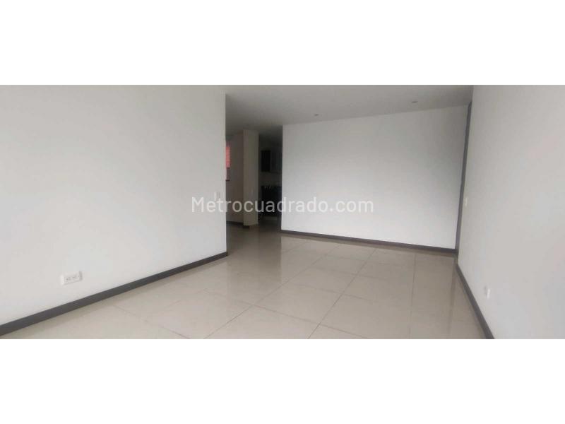 Apartamento Hermoso de 3 Alcobas con Amenidades en Las Palmas - 3