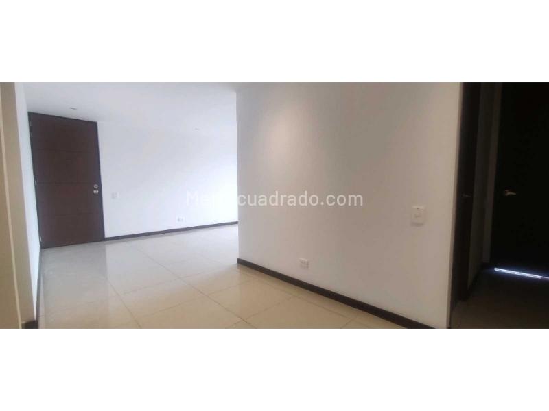 Apartamento Hermoso de 3 Alcobas con Amenidades en Las Palmas - 5
