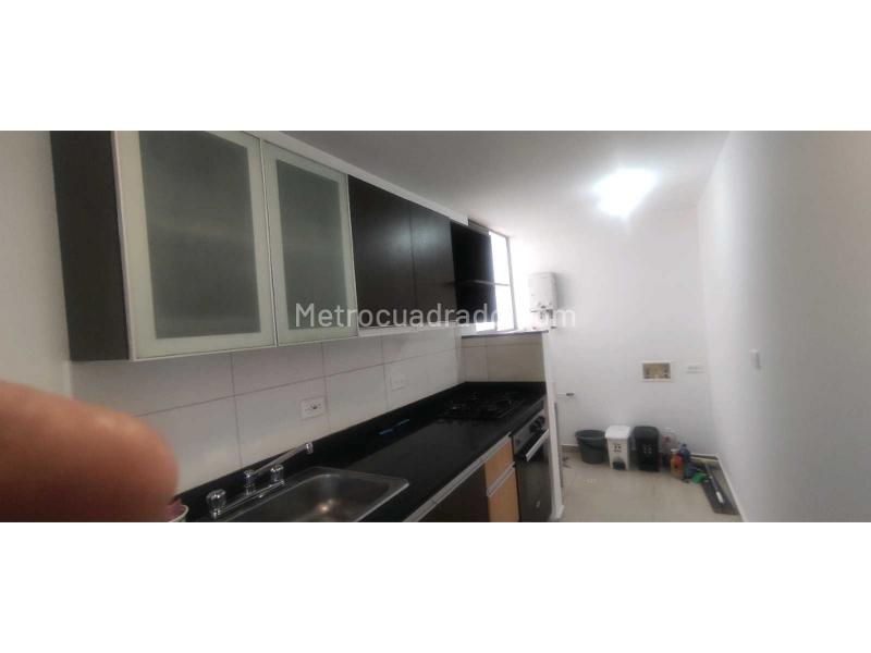 Apartamento Hermoso de 3 Alcobas con Amenidades en Las Palmas - 8
