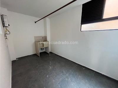 Apartamento de 3 alcobas en arriendo en Obrero, Envigado, 125 m² · foto 2 de 15