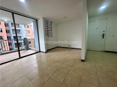 Apartamento de 4 alcobas en arriendo en Prados De Sabaneta, Sabaneta, 98 m² · foto 7 de 17
