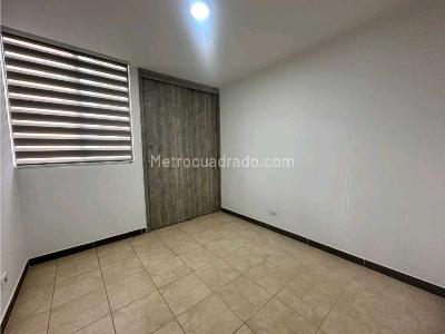 Apartamento de 4 alcobas en arriendo en Prados De Sabaneta, Sabaneta, 98 m² · foto 10 de 17