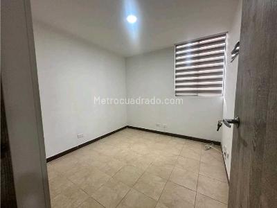 Apartamento de 4 alcobas en arriendo en Prados De Sabaneta, Sabaneta, 98 m² · foto 11 de 17