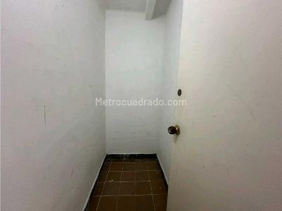Apartamento de 4 alcobas en arriendo en Prados De Sabaneta, Sabaneta, 98 m² · foto 14 de 17