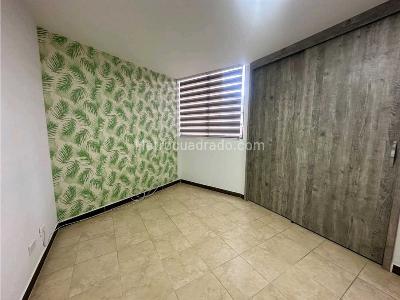 Apartamento de 4 alcobas en arriendo en Prados De Sabaneta, Sabaneta, 98 m² · foto 16 de 17