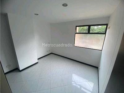 Apartamento en arriendo en El Portal, Envigado · foto 11 de 16