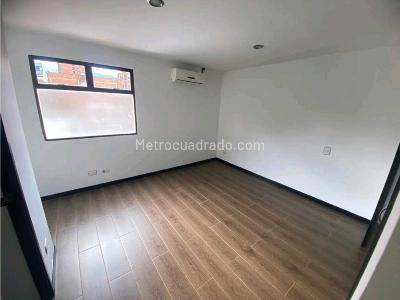 Apartamento en arriendo en El Portal, Envigado · foto 13 de 16