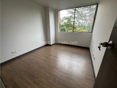 Apartamento en arriendo en Cumbres, Envigado · foto 10 de 16
