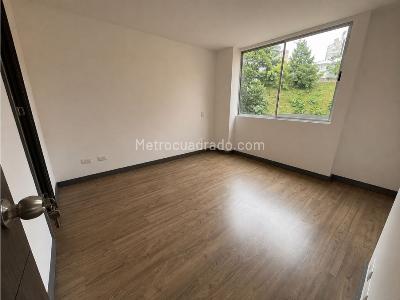 Apartamento en arriendo en Cumbres, Envigado · foto 12 de 16