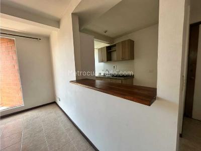 Apartamento de 3 alcobas en arriendo en Metropolitano, Envigado, 78 m² · foto 13 de 14