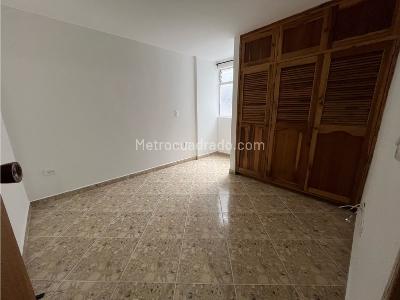 Apartamento de 3 alcobas en arriendo en Mesa, Envigado, 109 m² · foto 10 de 14