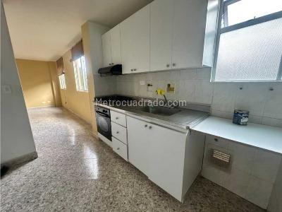 Apartamento en arriendo en El Esmeraldal, Envigado · foto 3 de 15