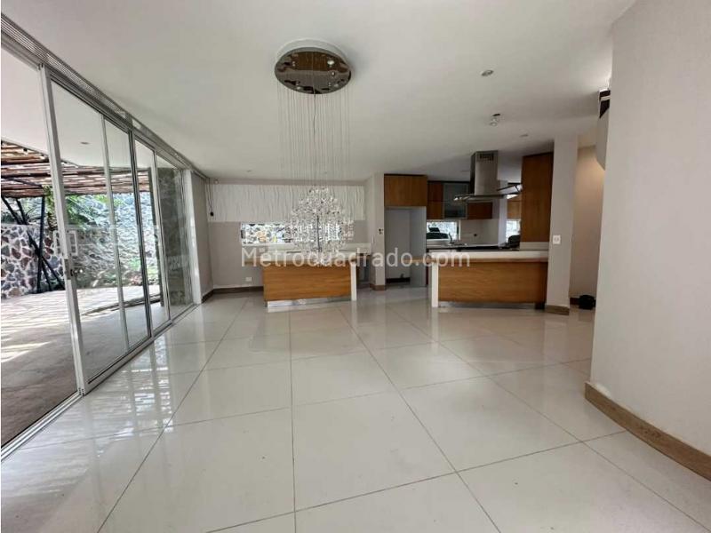 Casa en Arriendo, Loma De Las Brujas, Envigado