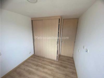 Apartamento de 3 alcobas en arriendo en San Jose, Sabaneta, 92 m² · foto 12 de 17