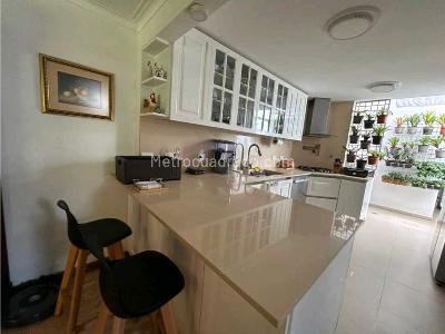 Casa de 3 alcobas en venta en El Escobero, Envigado, 164 m² · foto 7 de 16